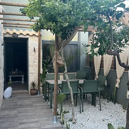 Apartament Panos Luxury